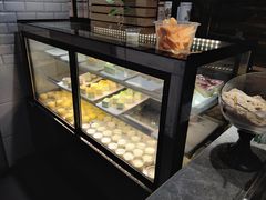 面包甜点陈列柜-哆来咪火锅烤肉自助(牌楼店)