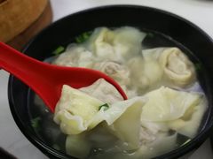 三鲜大馄饨-万寿斋(山阴路店)