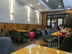 大堂-螺小胖柳州螺蛳粉(钟楼总店)