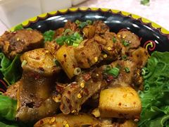 彝家坨坨肉-阿斯牛牛十二餐厅•四季餐厅(民族大道店)