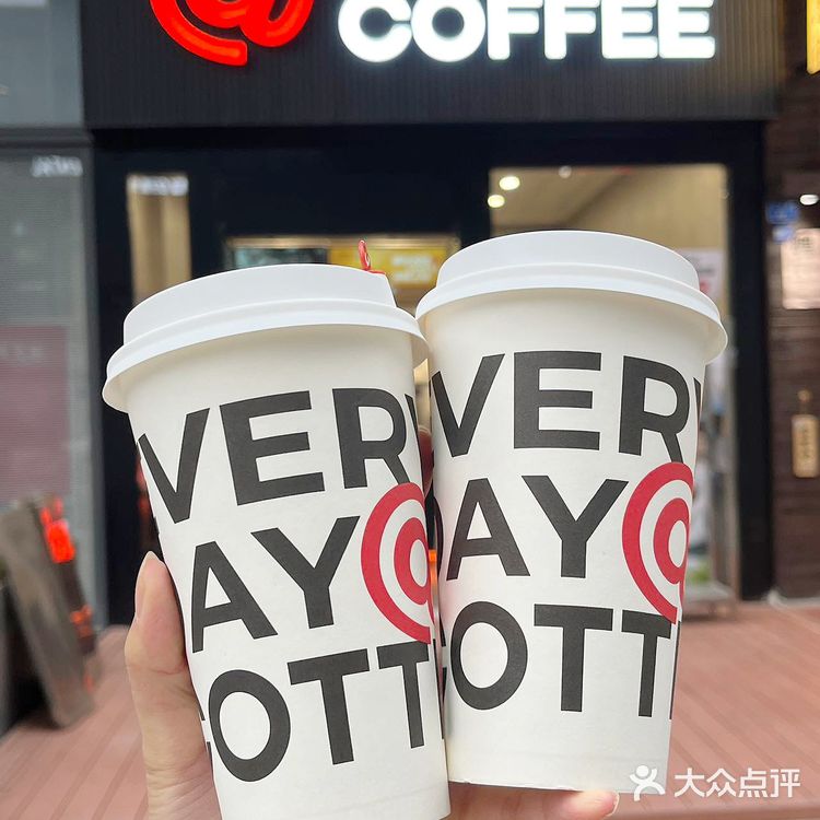 热乎乎的咖啡☕冬天喝起来暖心又暖胃‼️