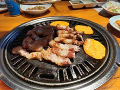 -唯成•韩国炭火烤肉 유성고기