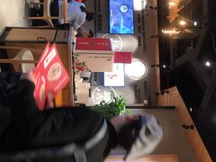 -渝是乎川渝小炒(新世界百货望京店)