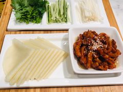-娜仁图雅蒙古美食村(33小镇店)