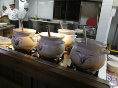 自助取餐区-印象鲵宴·张家界地标美食名片(溪布街店)