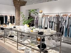 -洪小鹏生活美学馆(领SHOW天地店)