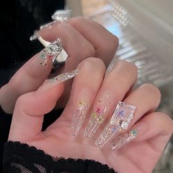 -赢韵美甲美睫瑞士净斑中心
