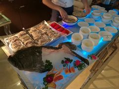 -荣誉国际酒店-云顶旋转餐厅