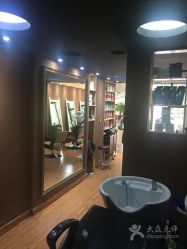 -明洞造型精品烫染