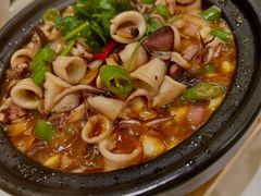 酱爆砂锅鱿鱼小管-春家·非遗手工小吃(徐汇万科广场店)