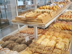 -焙丽拾光(麦凯乐直营店)