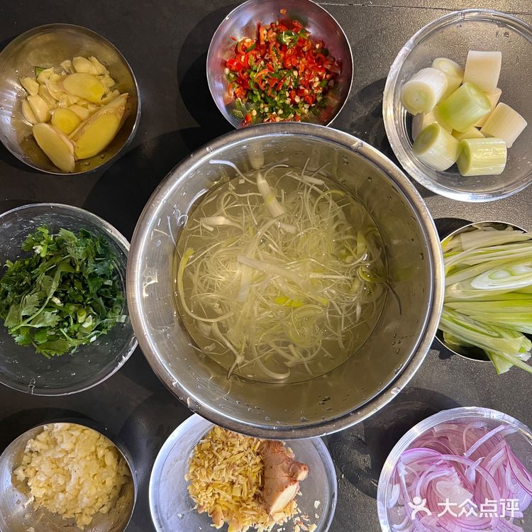 summer's table  「葱姜面包蟹」