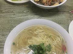 -正宗胖子抻面馆(岭东路店)