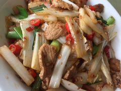 芽白梗子油豆腐炒肉-天下客饭店(中山路店)