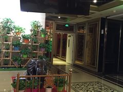 -音皇乐友汇量贩式KTV