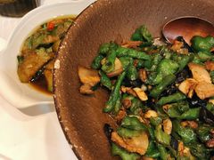 郑哥小炒肉-丹江口渔村·湘味厨房(桃园店)