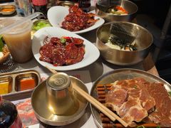 -草家酱蟹炭火烤肉店(珲春南路一店)