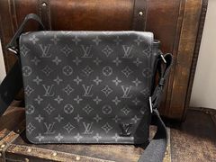 -小飞侠奢侈品回收 寄卖 养护(宝山宝龙广场店)