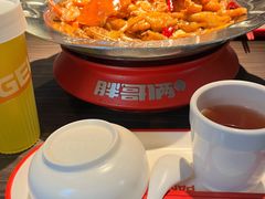 -胖哥俩肉蟹煲(上海悦荟广场店)