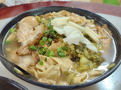 -肥佬良扣肉粉面店(梧州总店)