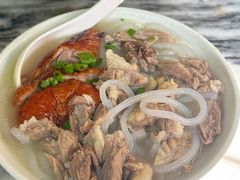 边肉拼烧鸭濑粉-三鄉濑粉·铭珠粥粉