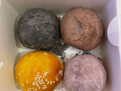 -十三不靠·球酥点心(台东步行街店)