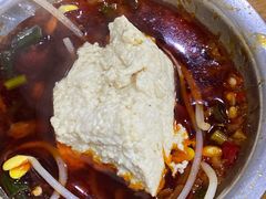 -泸州酸菜豆花火锅川师店