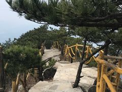 -罗田薄刀峰风景区
