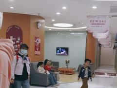 -雅悦齿科(顾村公园店)
