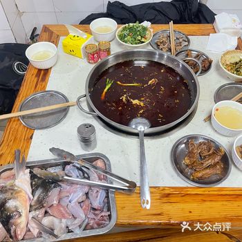 虽然来吃了很多次了，地址就在链接里，记性太差