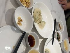 -东方饺子王(新奥购物中心店)