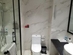 -南宁世纪君悦大酒店(青秀万达滨湖路地铁站店)