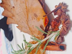 -红鼎豆捞·非遗鲍皇汤火锅(宝丰路店)