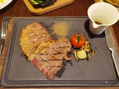 -恰餐厅及酒吧 CHAR Bar & Grill (北京丽都皇冠假日店)