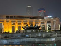-泉城广场
