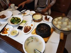 -梅利汴京烤鸭•开封豫菜地标店(东大街店)