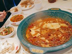 -渔香岛美蛙鱼头火锅(威清路店)