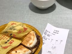 腊汁肉夹膜-大嘻咹biangbiang面(历史博物馆店)