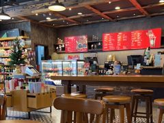 大堂-星巴克臻选(青岛麦凯乐分店)