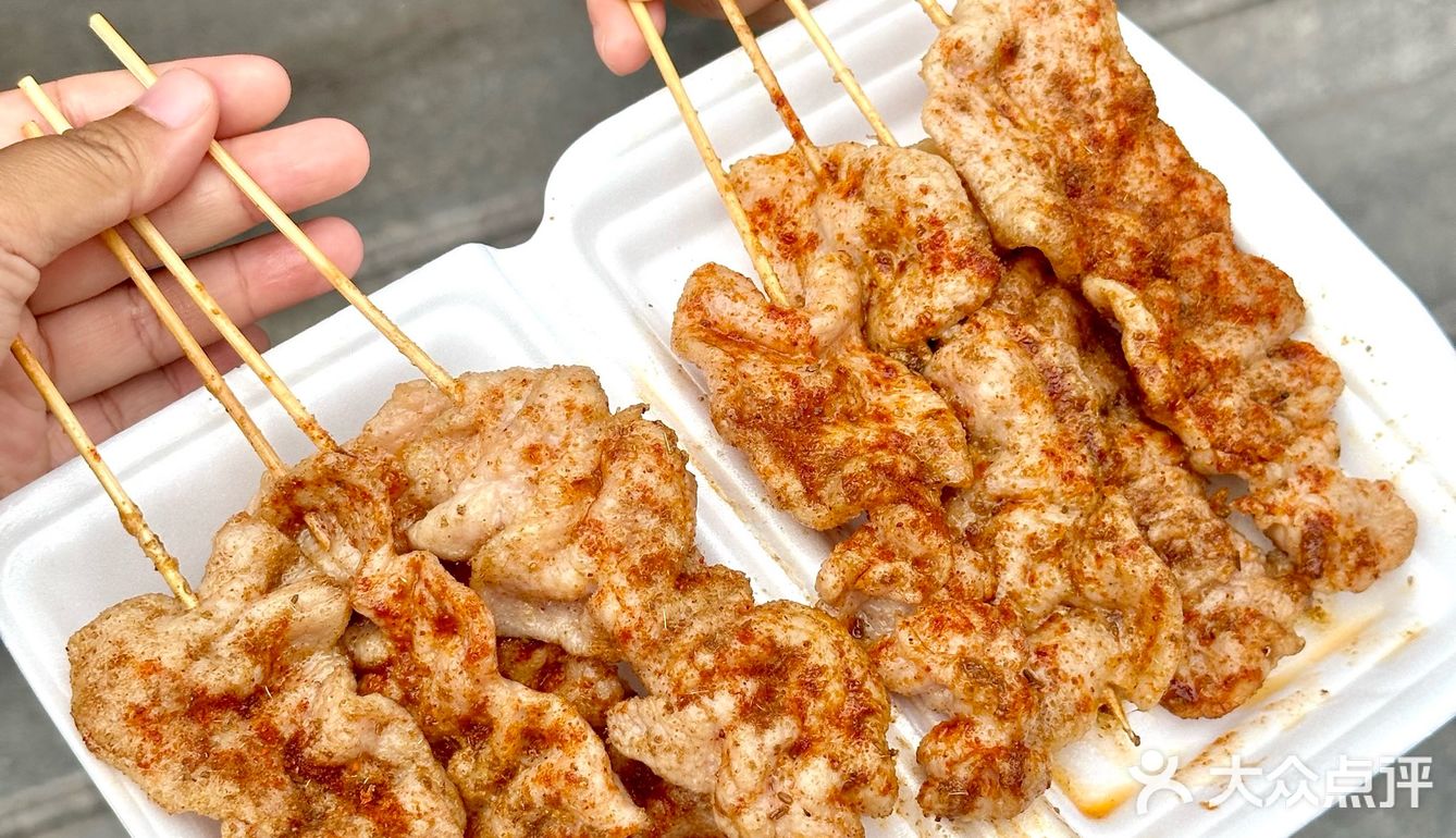 在深圳！吃到了人生里脊肉串！！！