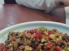 -湖南人家湘菜馆(镇江路店)