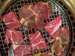 -喜牛烧肉酒场·黑金店(威高广场店)