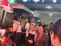 -哈海英麻辣烫(中华西路步行街店)