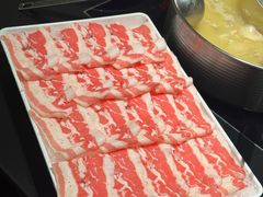 -鲜入唯煮·港式海鲜牛肉火锅(金宝街店)