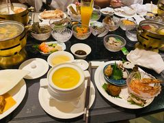 -半岛翡丽海鲜自助餐厅(观风亭店)