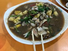 -班赞海鲜市场胖阿姨加工点