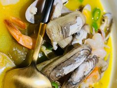 -佬麻雀·新湘菜(珠海金发购物中心店)