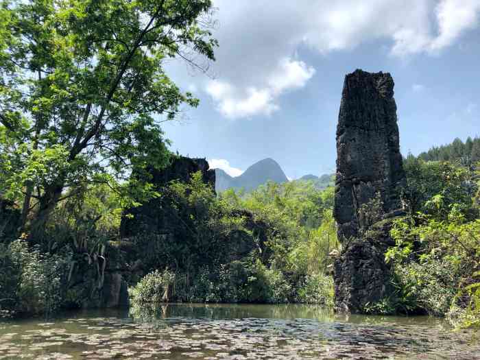 螺丝滩瀑布-"螺丝滩瀑布是黄果树瀑布风景区里面的一段,.