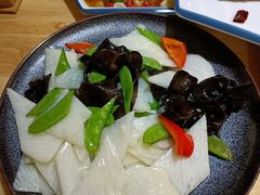 -半步颠川湘·融合菜(商品街店)