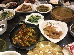 -聚汇三少·龙虾·中餐厅(莫邪路新天地店)
